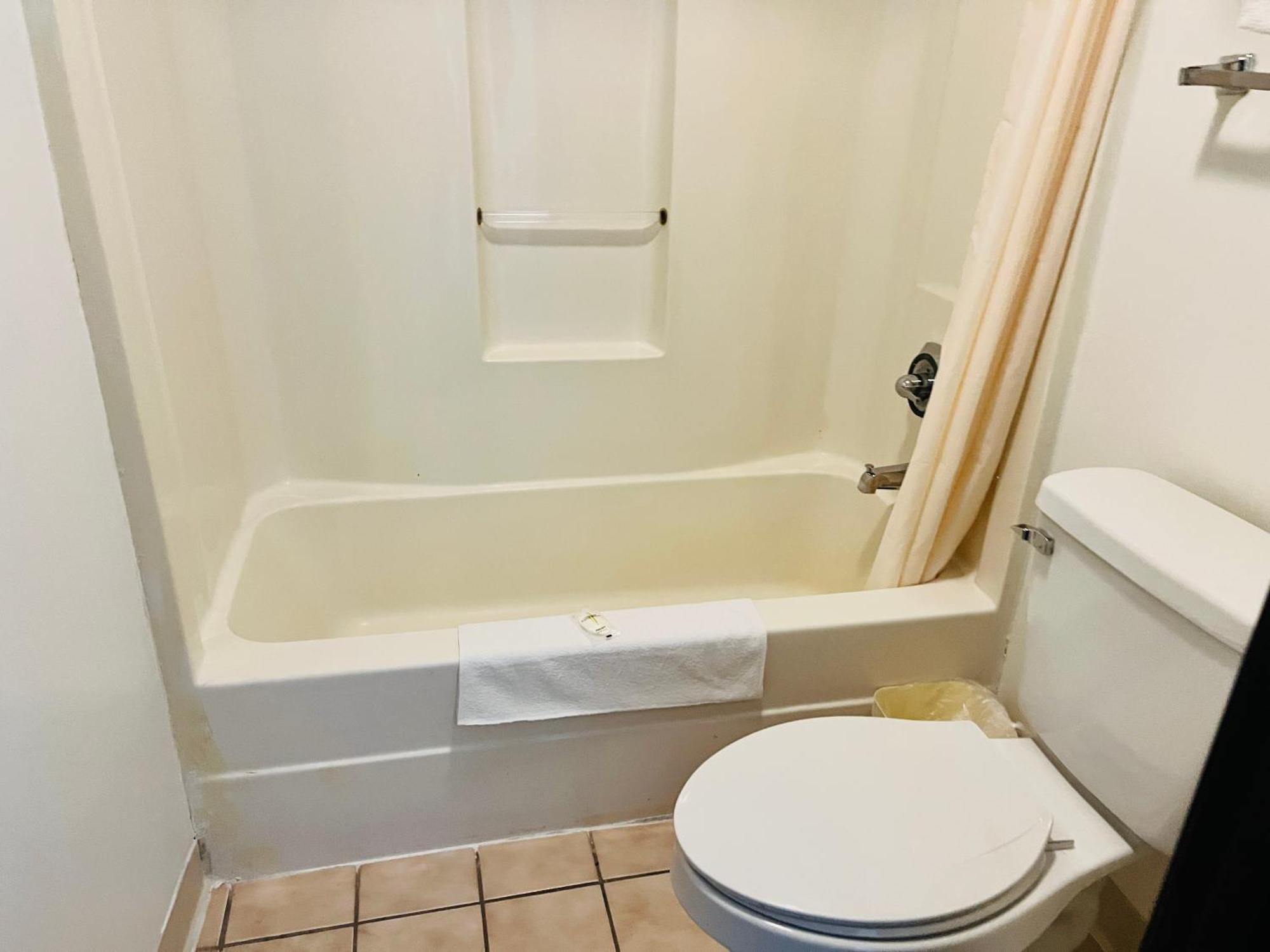 Value Stays By Oyo I-64 Winchester Exterior foto